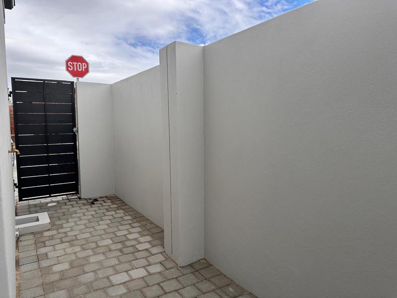 To Let 2 Bedroom Property for Rent in Haasendal Western Cape